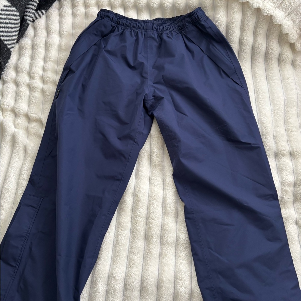 Women’s Boathouse goretex pants.